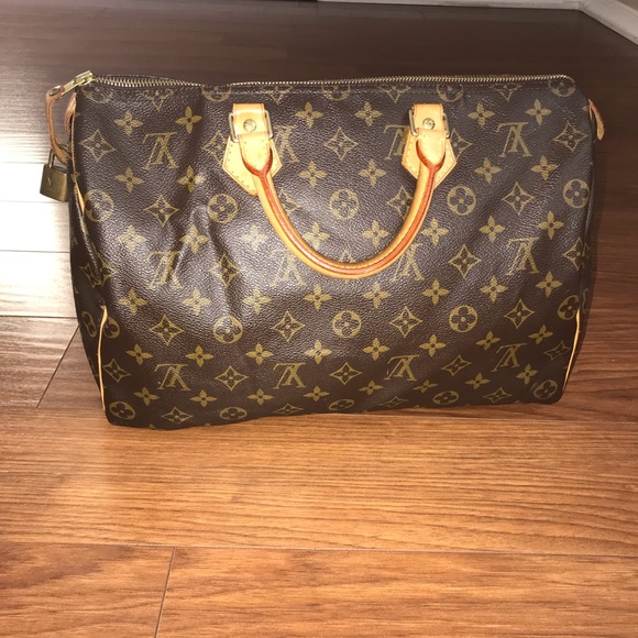 Louis Vuitton Monogram Canvas Speedy 35 - Picture 2 of 8